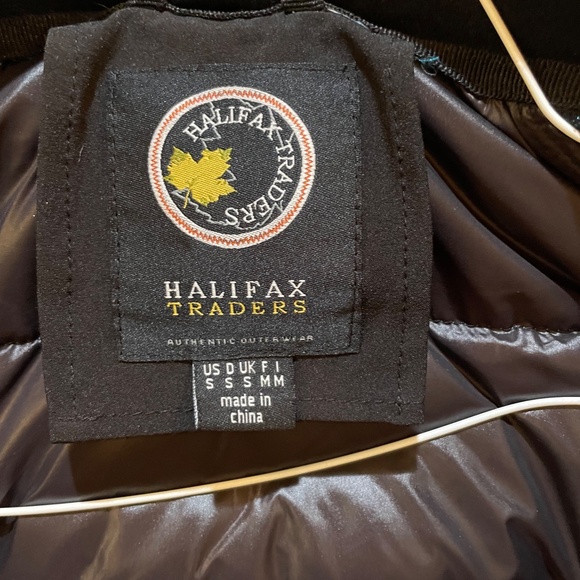 Halifax Traders Packable Down Filled Puffer Jacket Size Small - Picture 6 of 9